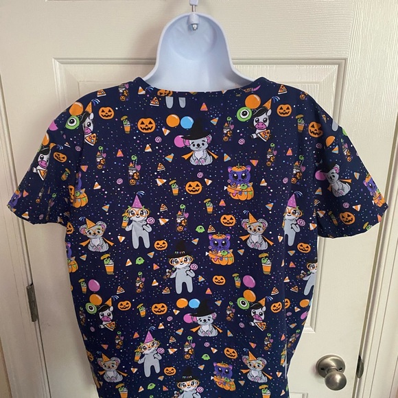 Gabby Brooke Halloween Jack o Lanterns Koalas Sloth Cats LG Scrub Top Womens NWT - Picture 2 of 5